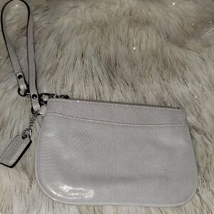 Elegant Coach Cream Platinum/Gold Leather Metallic Wristlet